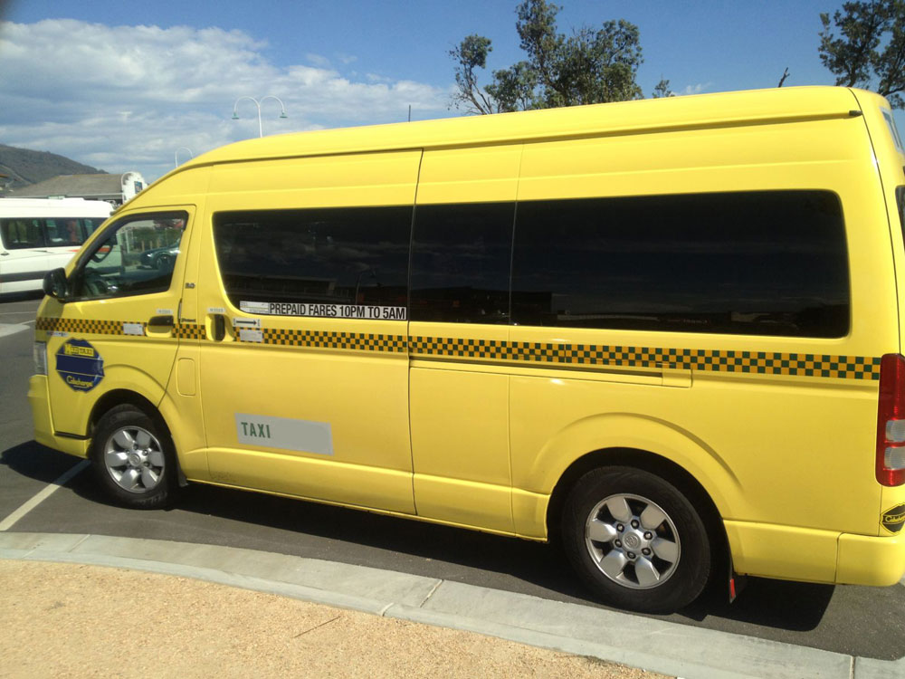 maxi taxi from melbourne airport